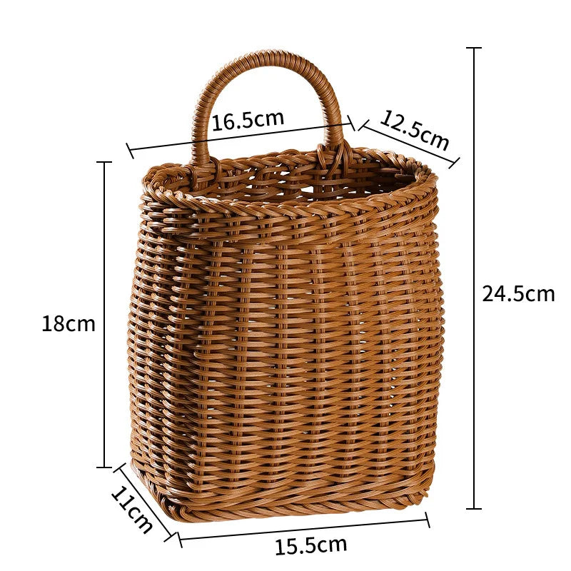 Panier en rotin suspendu