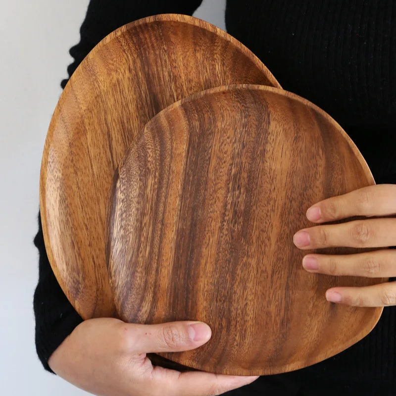 Assiettes en bois massif