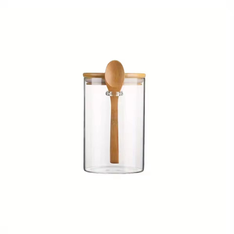 Bocaux en verre avec cuillère en bois