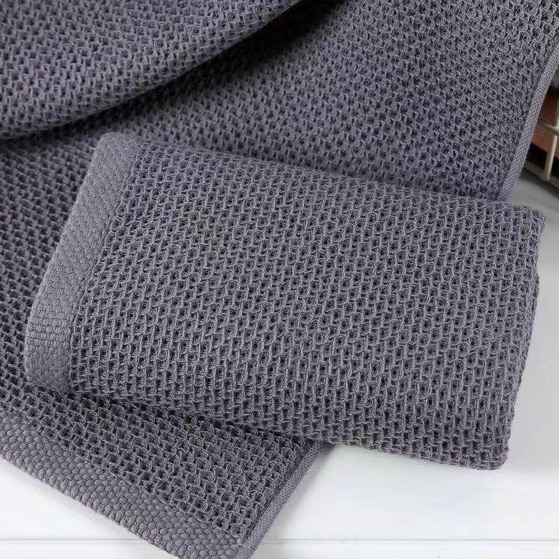 Gris / 4 pièces