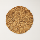 set de table rond en rotin tressé à la main, naturel et durable pour protéger la table