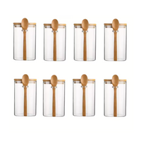 Bocaux en verre avec cuillère en bois