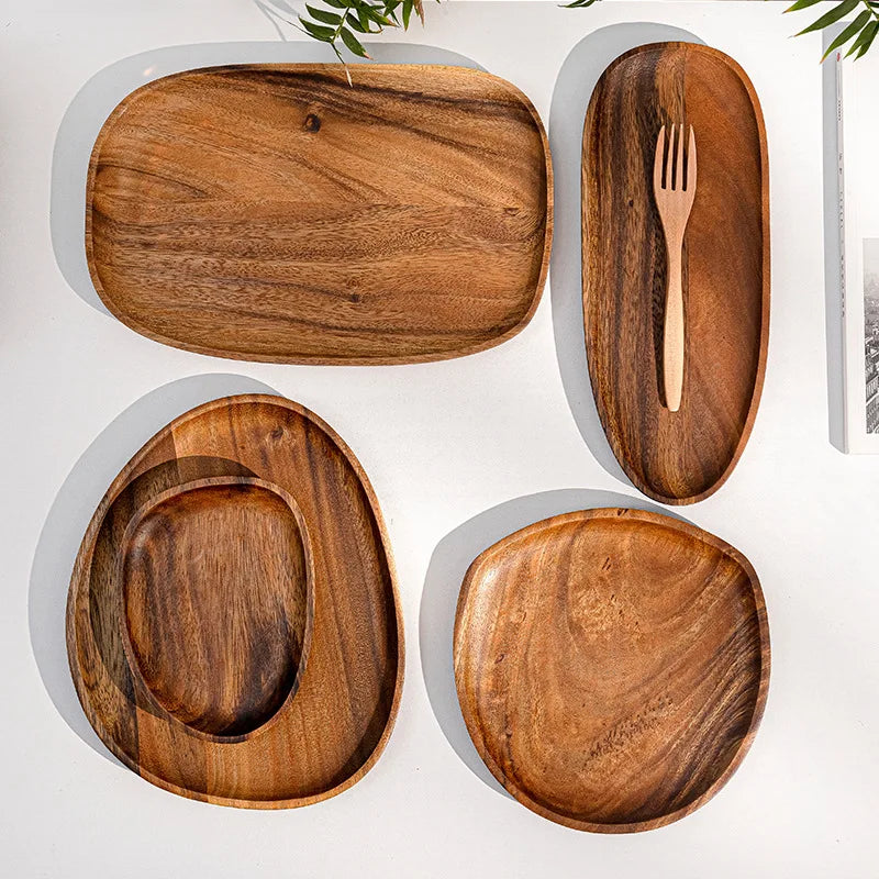 Assiettes en bois massif